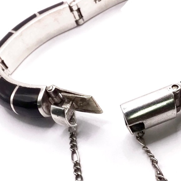 Signed, Taxco Vintage Onyx 950 Sterling Silver Heavy Link Bracelet - Picture 3 of 5